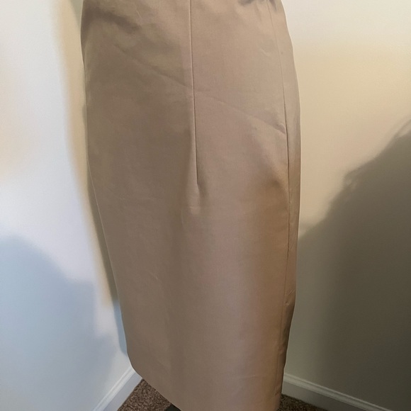 Theory size 6 Khaki Pencil Skirt - Picture 2 of 11